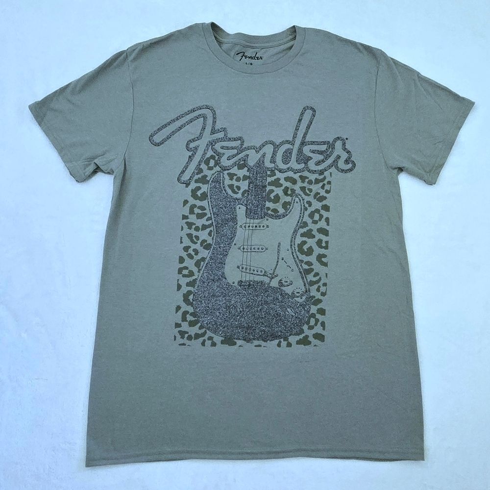 Fender🎸 Musical Instruments Corporation Graphic Tee👕 - NWT - Picture 11 of 14